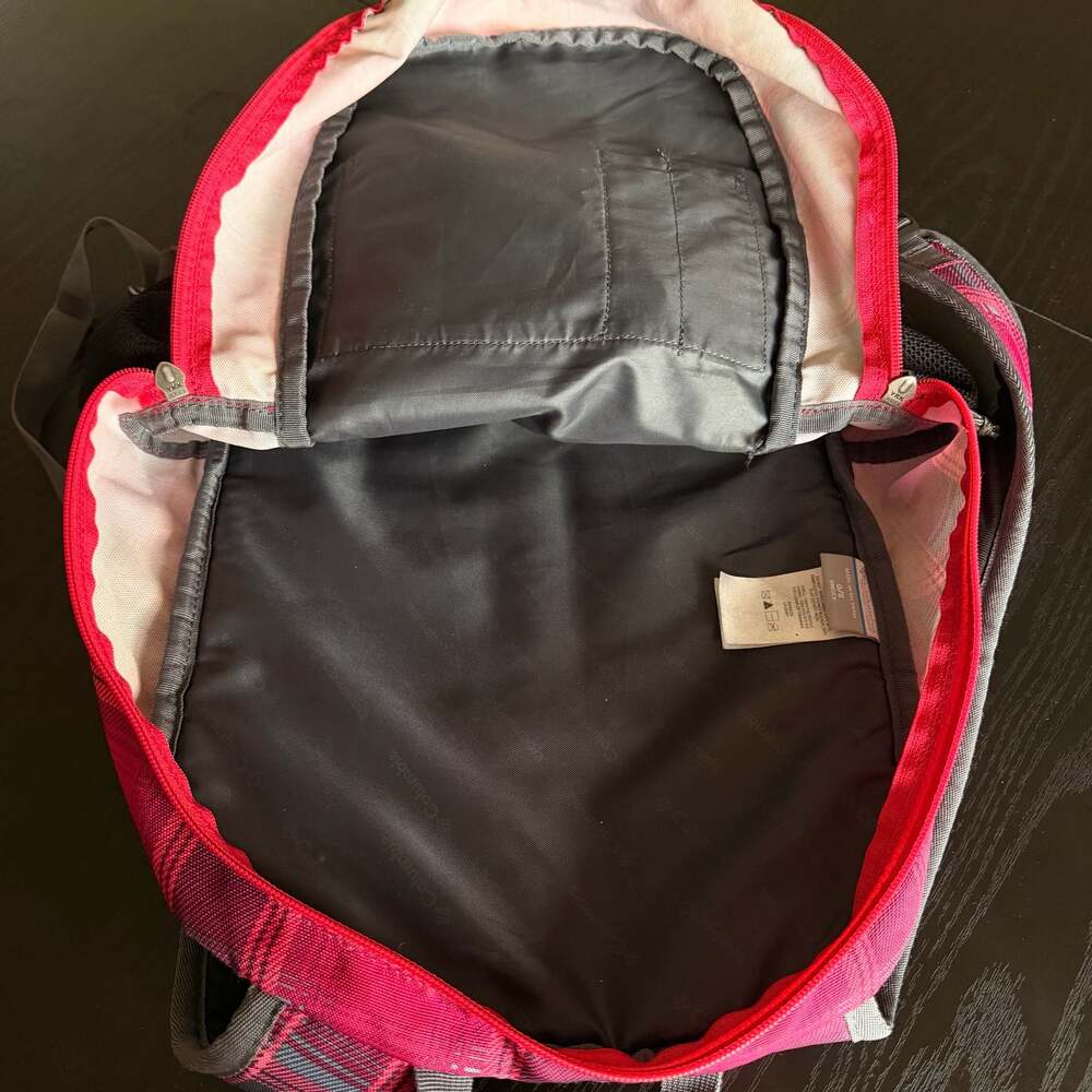 Columbia Beacon Daypack Backpack Pink Plaid Check School Hiking - Picture 6 of 9